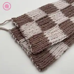 loom double knit checkerboard design bind off and cast on edges
