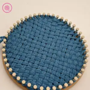 how to weave on a circle loom